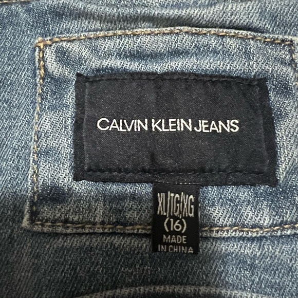 New girls Calvin Klein overalls - Picture 4 of 8
